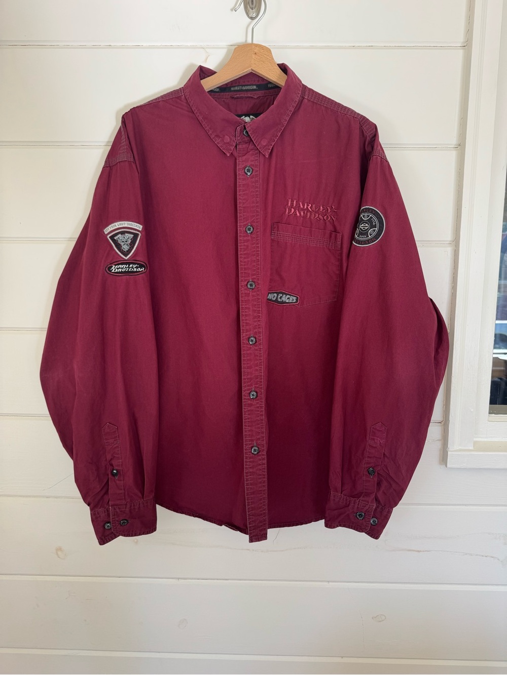 Harley-Davidson Men’s XXL Long Sleeve Button Front Shirt Burgundy w/ Patch Logo